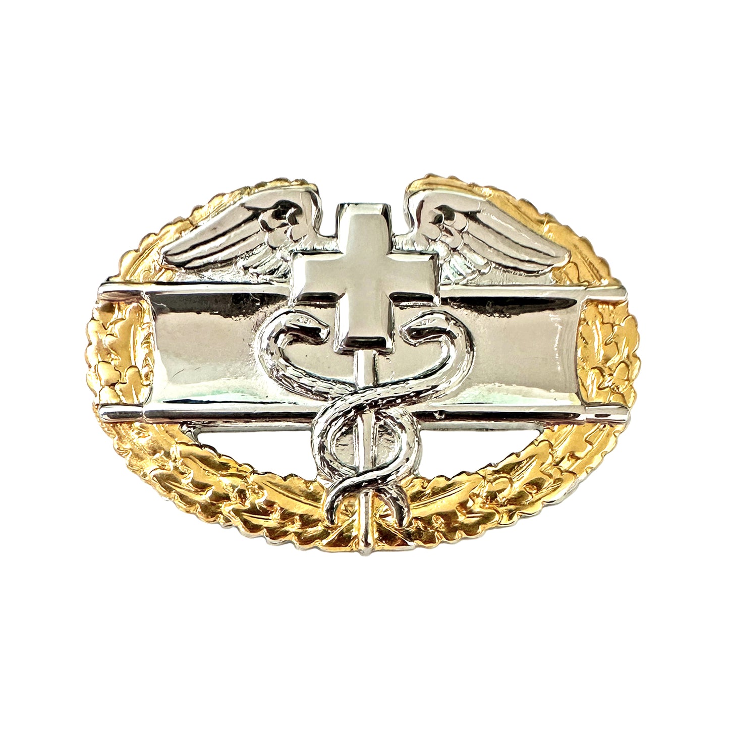 Master Combat Medical 1 AWD regulation Full size Gold Wreath STA-BRITE - Sta-Brite Insignia Inc.